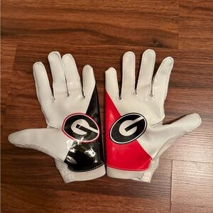 Georgia college football gloves